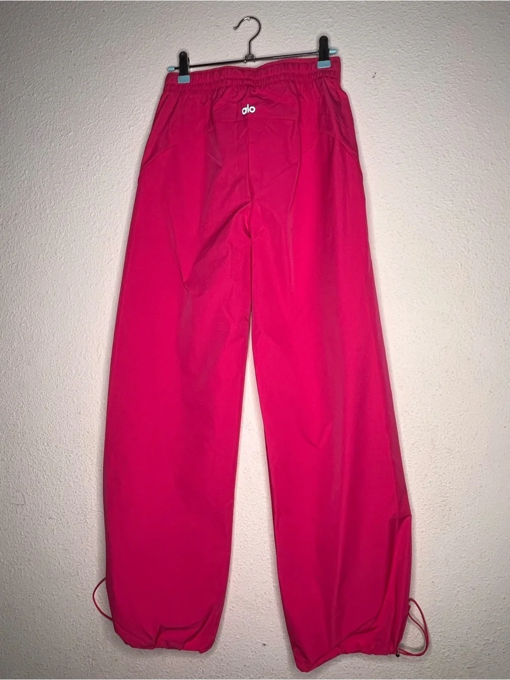 Women’s xs alo Windbreaker Pants